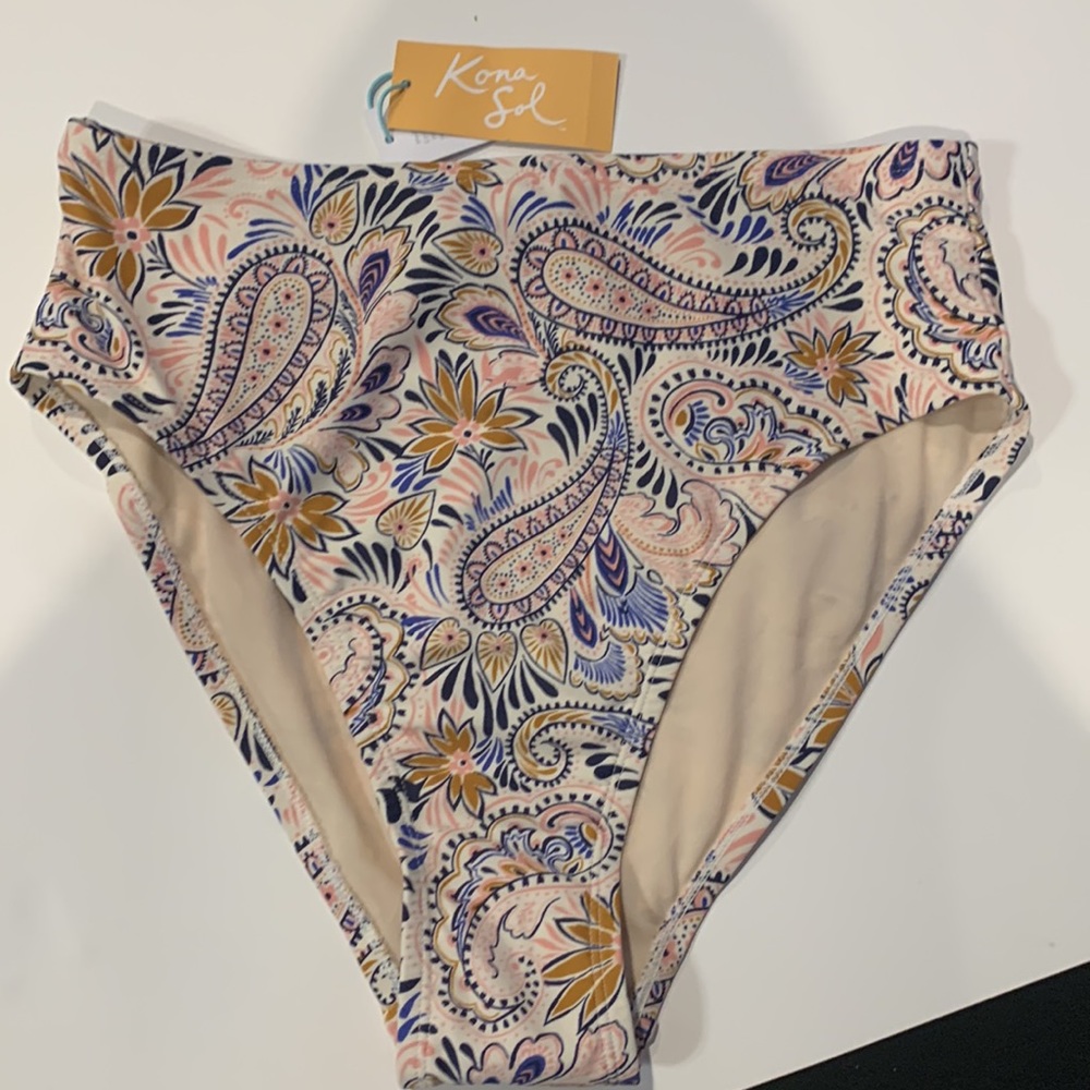 NWT Kona Sol paisley bikini bottoms size M.High leg, high waist, med coverage